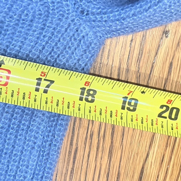 Vince Sweater - Picture 6 of 8